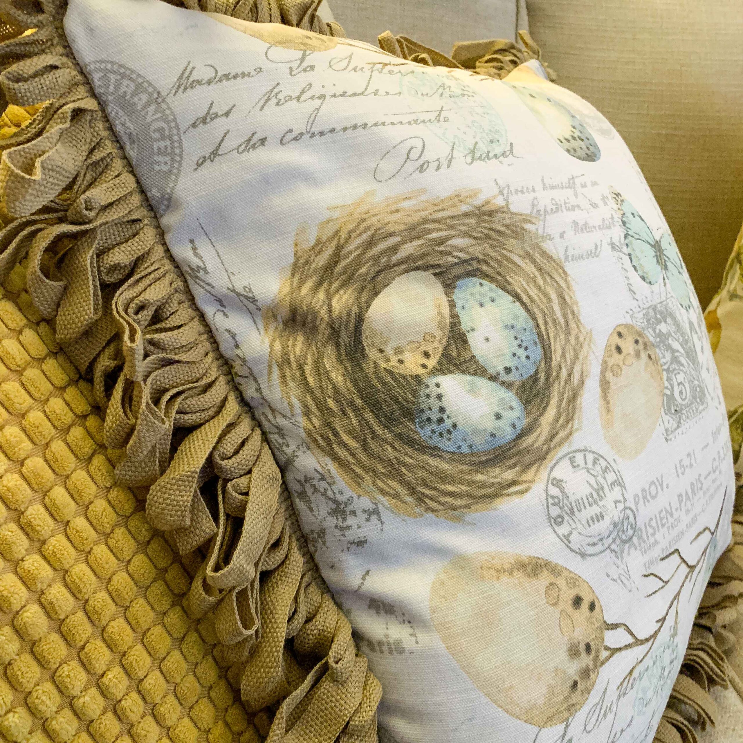 Nest Pillow feature