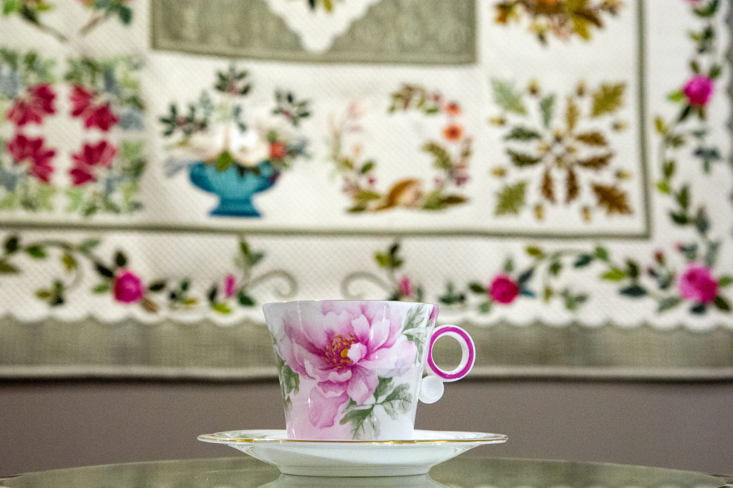 traveling teacup at AQS Quilt Museum