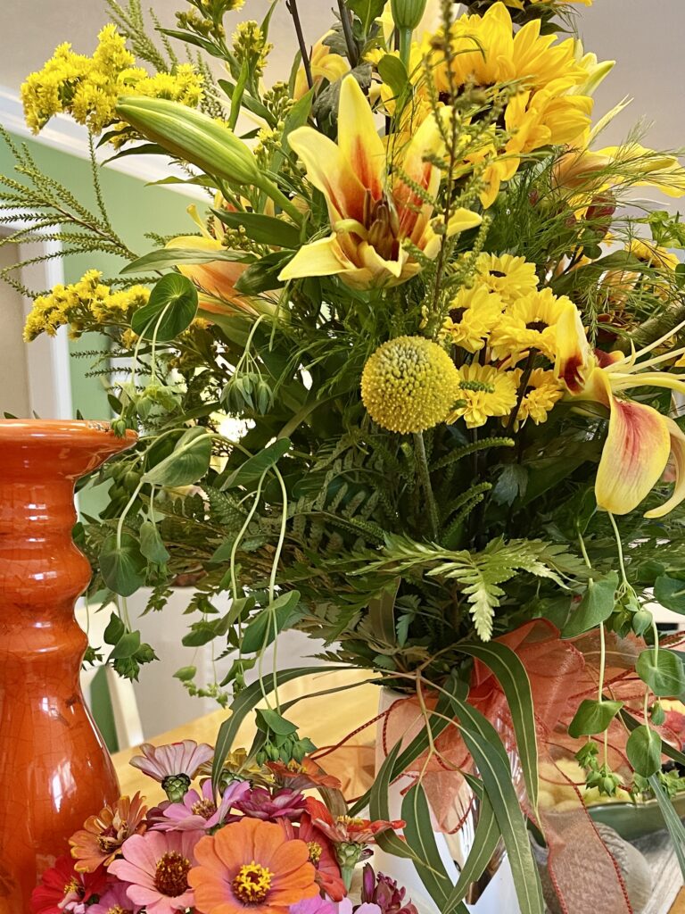 A Beautiful Gift Idea with Pressed Flowers - Feet Under My Table