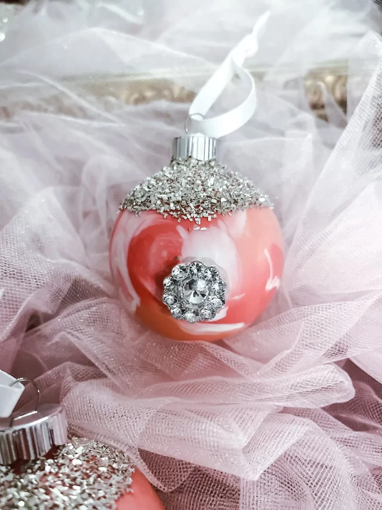 DIY Marble Christmas ornament