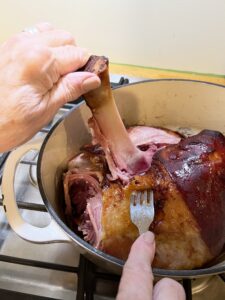 removing bones from ham cooked in cooking bag