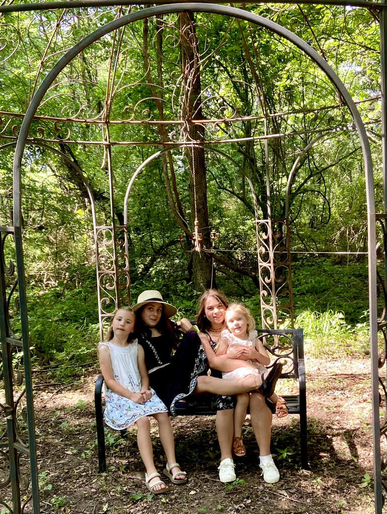 girls photo in the woods