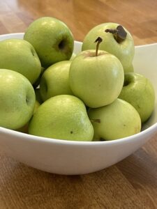 bowl of yellow delicious apples for fried apples