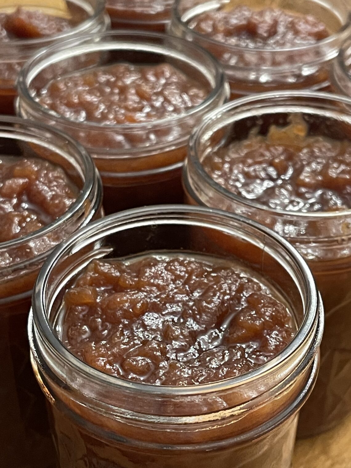 Crockpot Apple Jam in jars