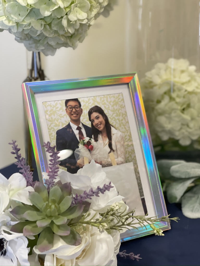wedding photo used as decoration for wedding cake table