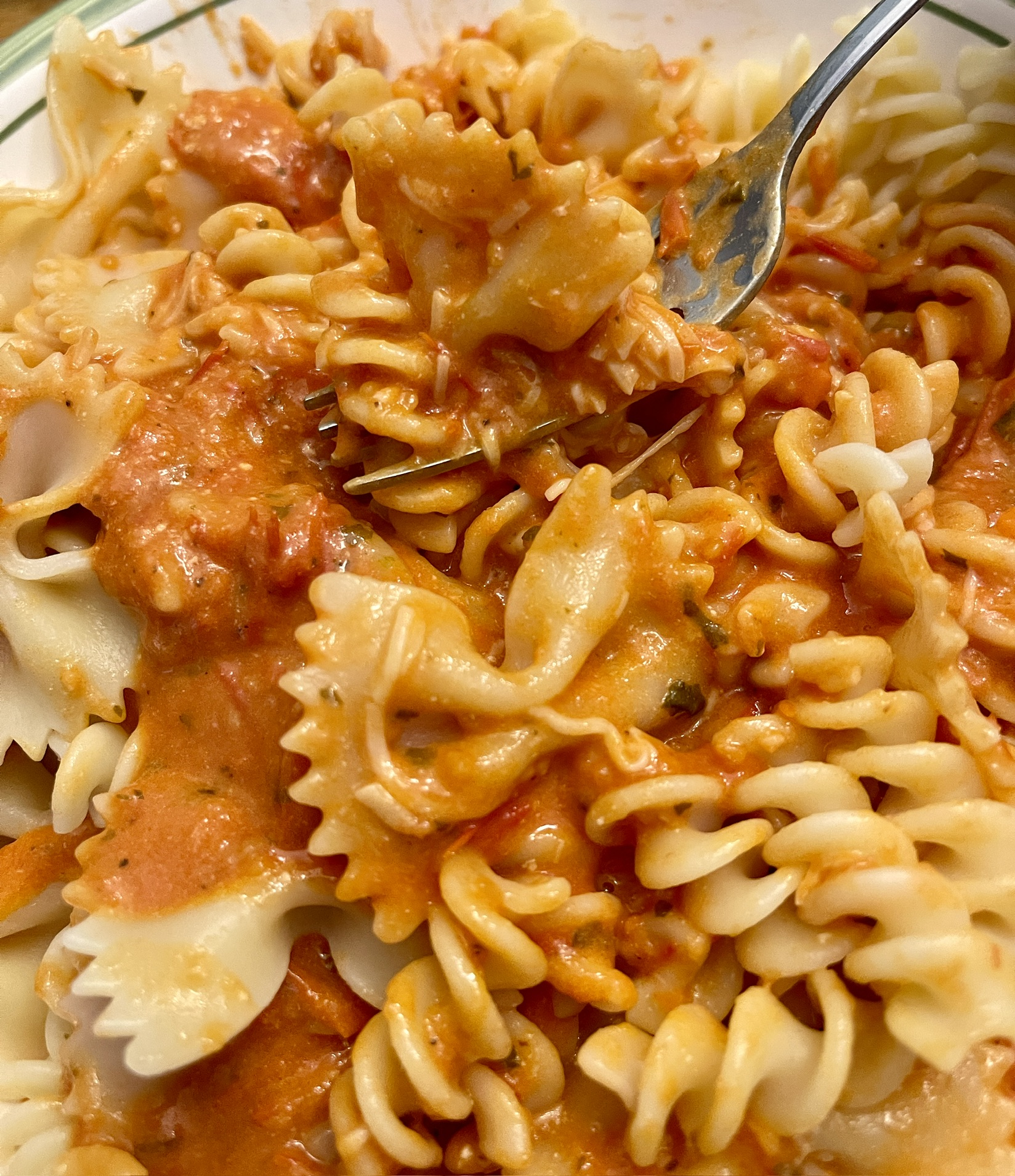 freezer packet tomato sauce on pasta