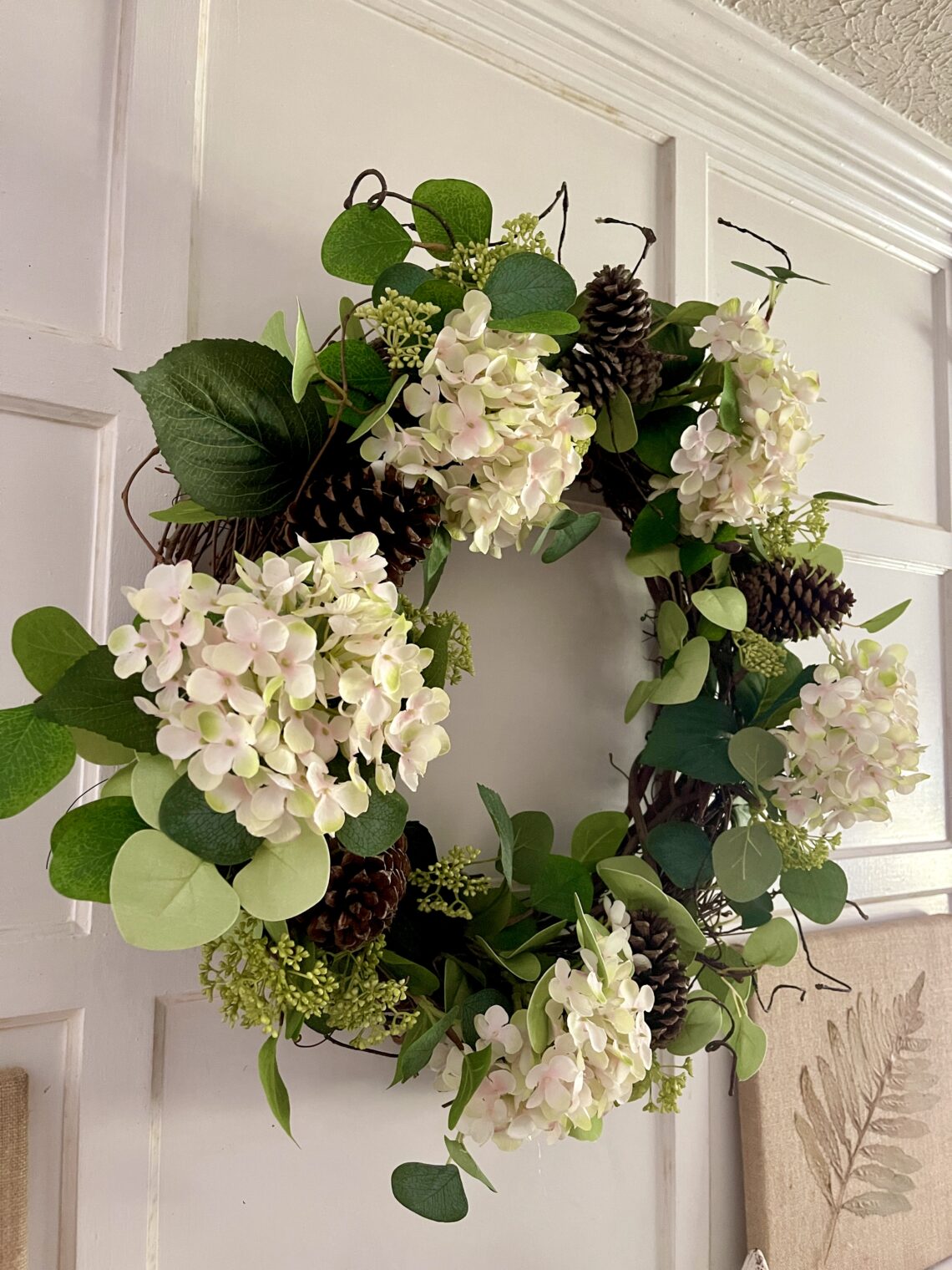 hydrangea wreath with pinecones