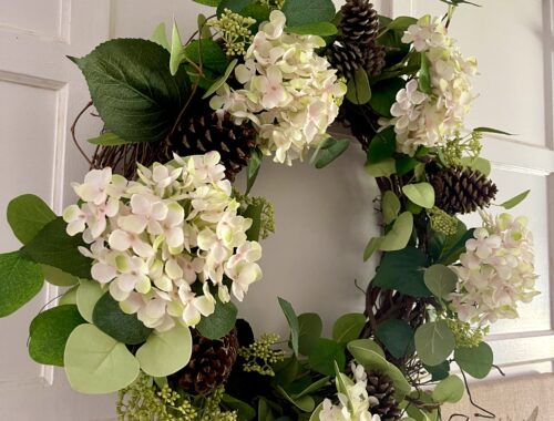 hydrangea wreath with pinecones