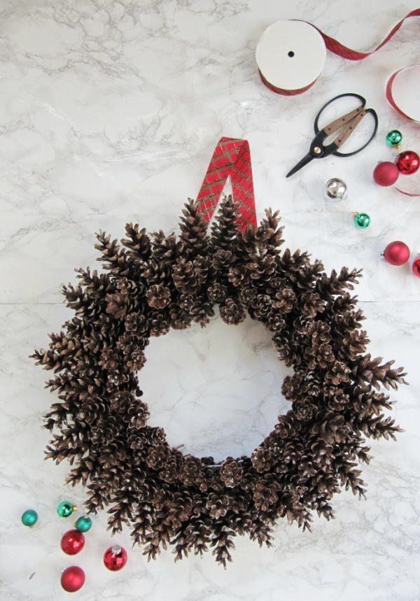 pine cones and acorns pine cone wreath