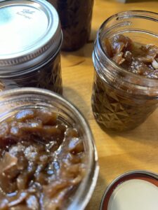 caramelized onions in half pint jars for pressure canning