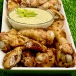 Glazed chicken wings with ranch dip