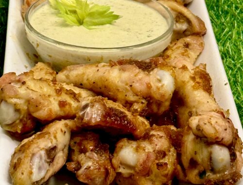 Glazed chicken wings with ranch dip