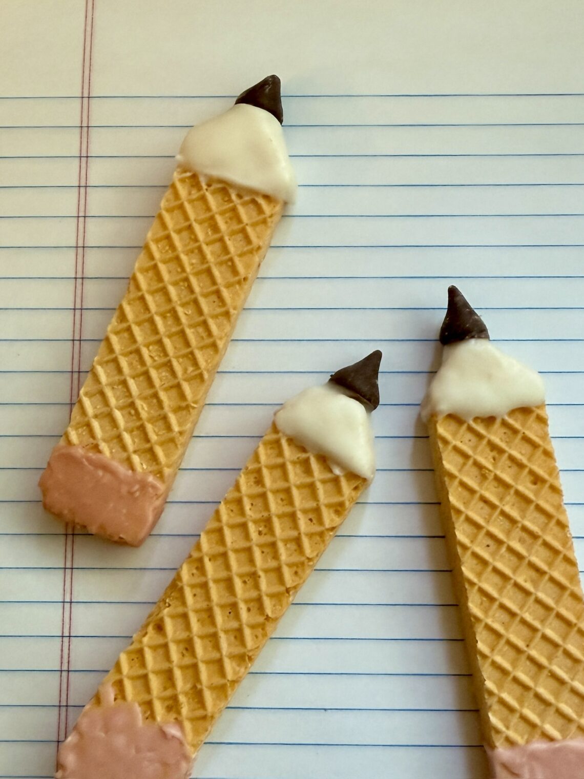 finished back to school pencil cookies