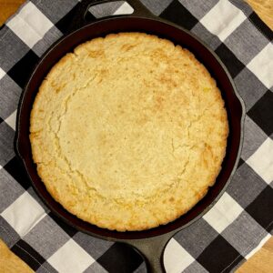 skillet of Lodge's cornbread