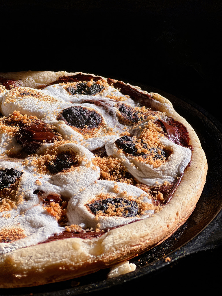 unsliced campfire s'mores pizza