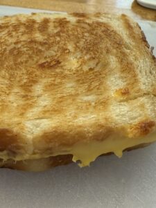 grilled cheese sandwich to make into croutons