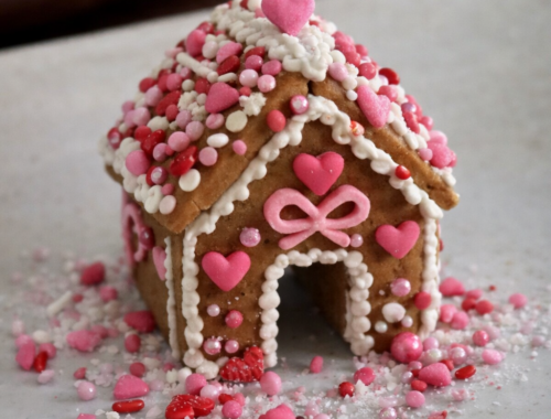tiny Valentine's gingerbread houses