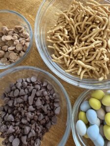 Ingredients for chow mein chocolate bird nests