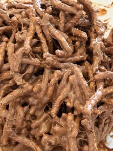 coated chow mein noodles for bird nests