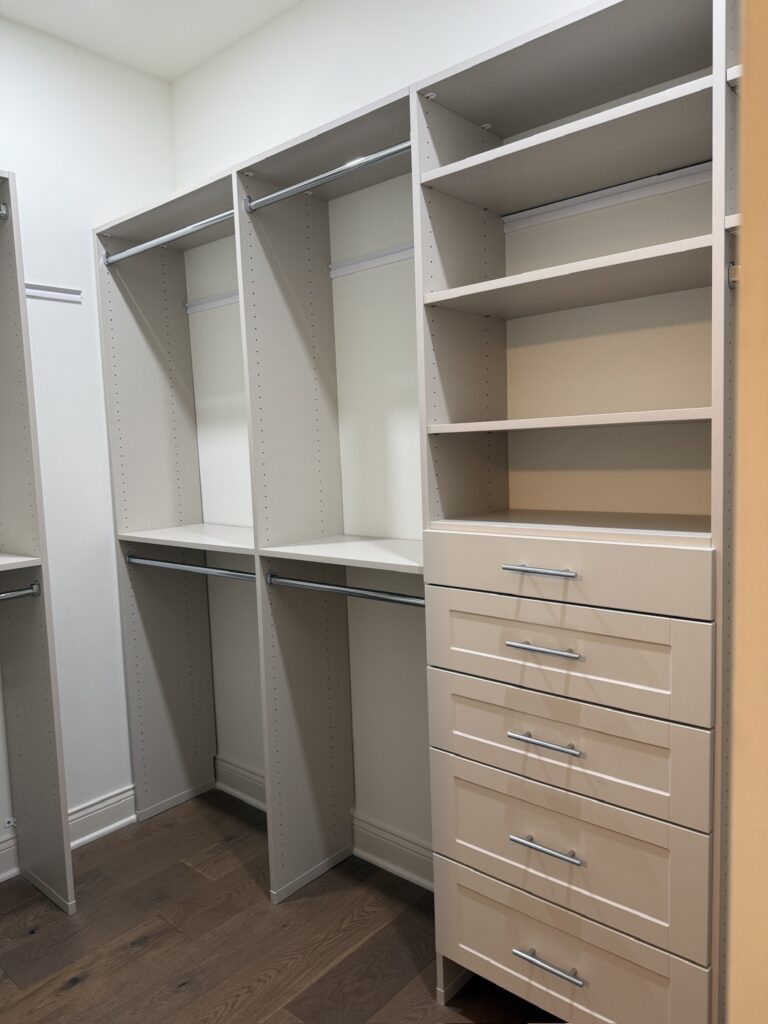 Primary suite walk in closet